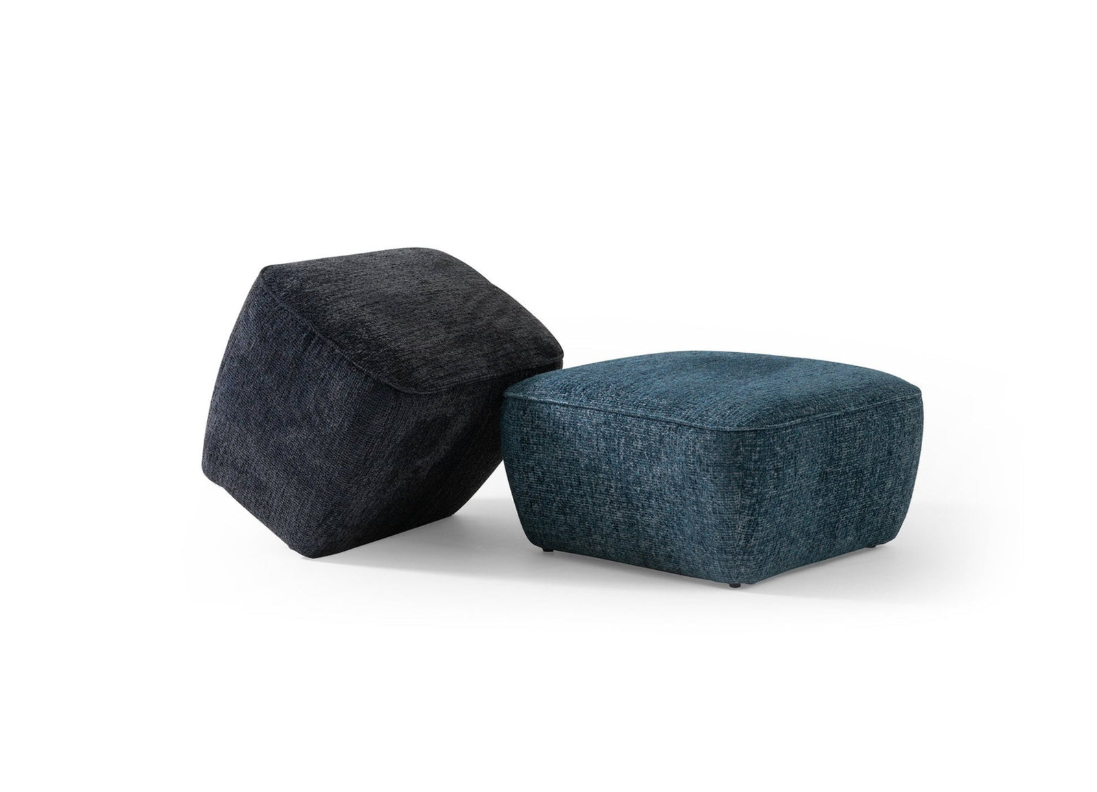 Doria Puf — Saloni Furniture