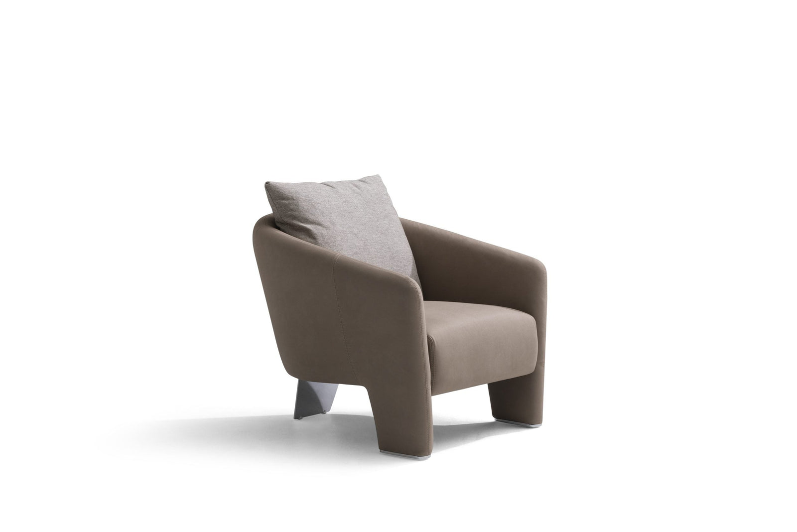 Tesla Berjer — Saloni Furniture